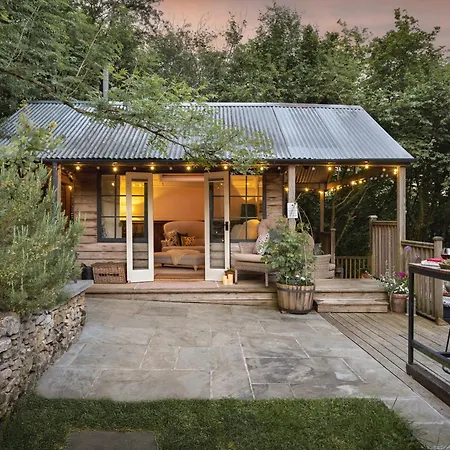 Lodge The Hut At Rawsons Levens