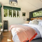 The Hut At Rawsons Lodge Levens